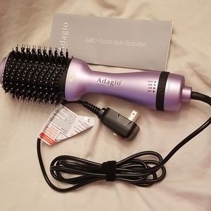 Adagio professional blowout brush
